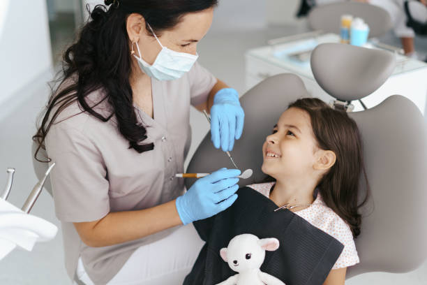 Best Emergency Gum Treatment in Center Line, MI